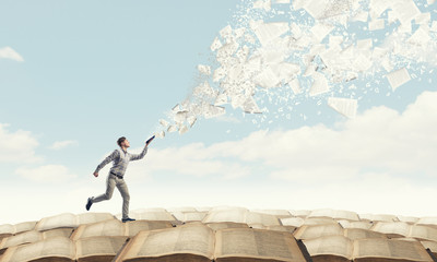 兰博基尼汽车价格(兰博基尼汽车价格最低多少钱)